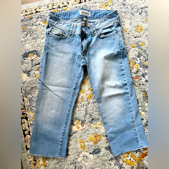 Abercrombie and Fitch women’s jeans. Size 4 - Picture 3 of 10